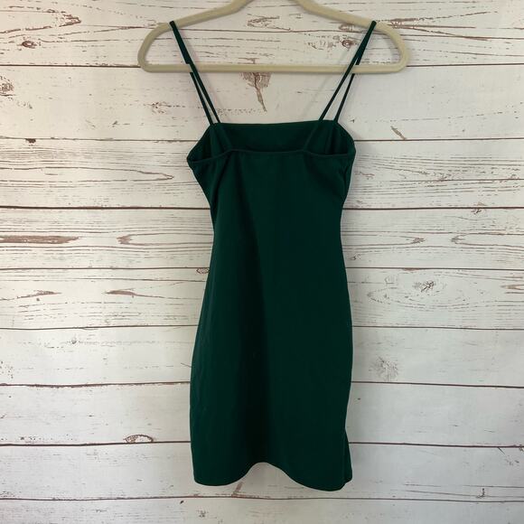 Windsor S Emerald Green Faux Wrap Ruched Square Neck Mini Cocktail Dress - Picture 4 of 6